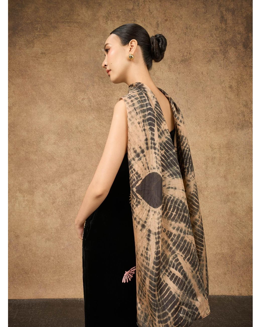 SILK & BEARS Gray Copper Shibori Scarf