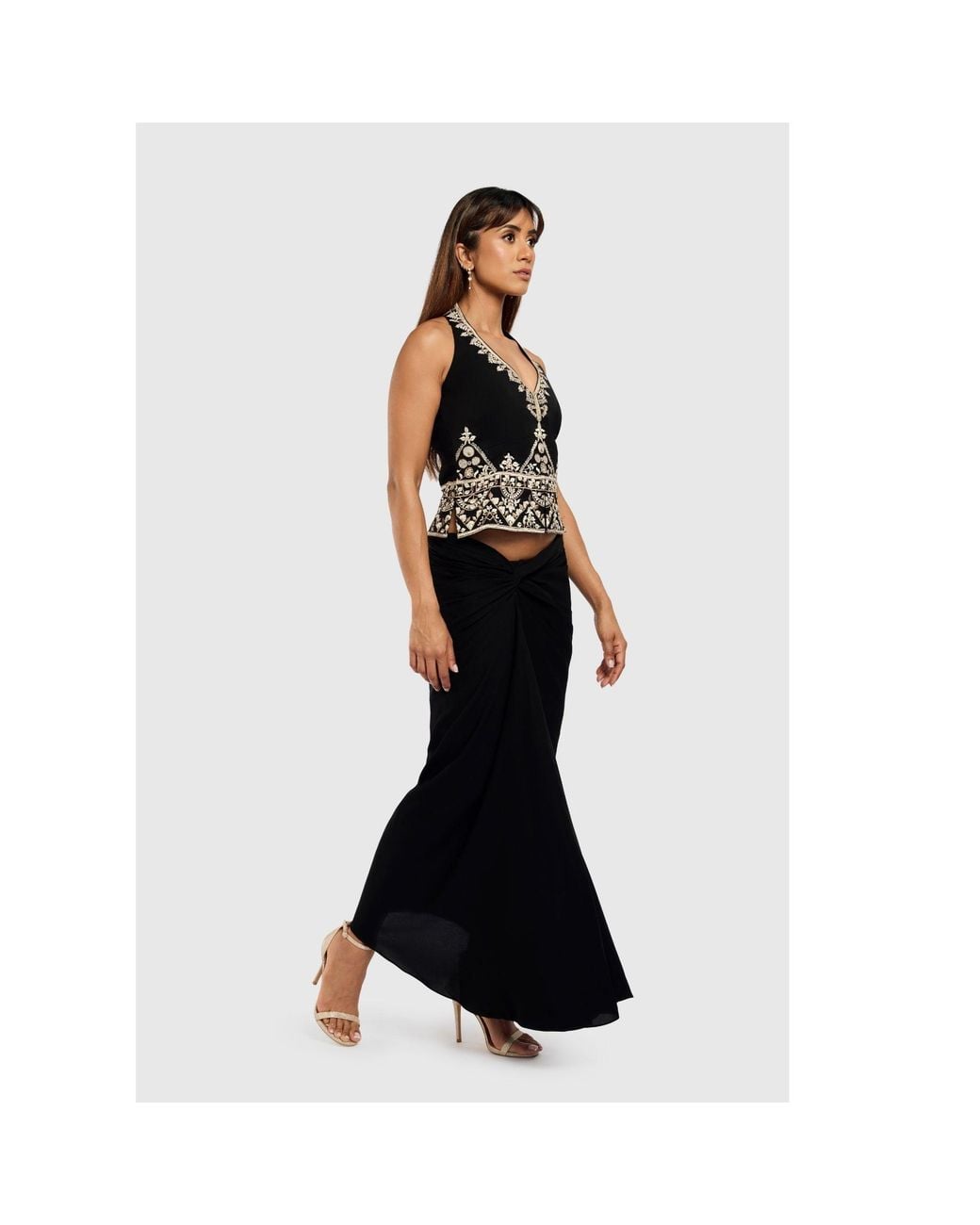 International Appeal Black Floral-Embroidered Tailored Vest