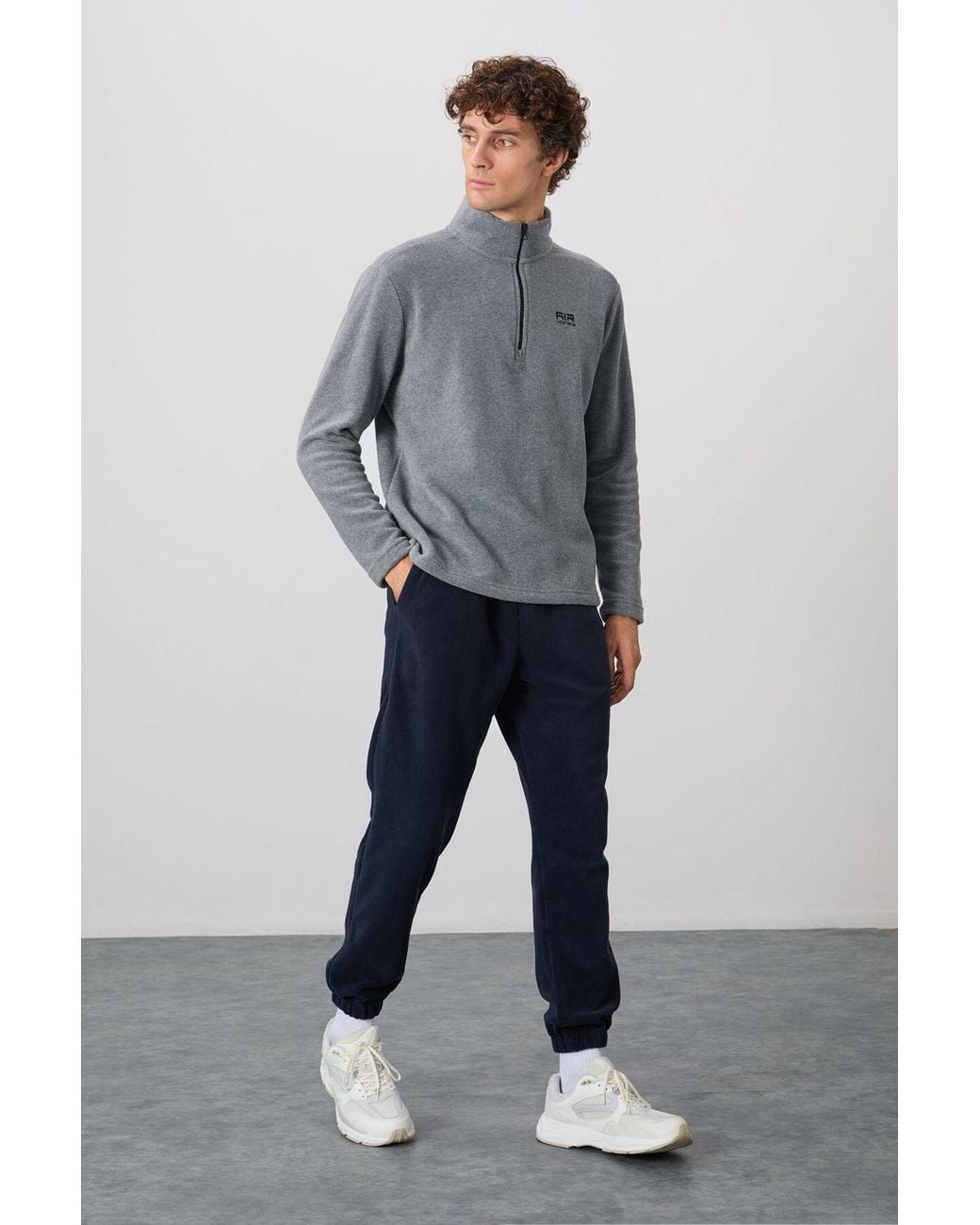TOMMY LIFE Gray Plush Half-Zip Sweatshirt for men