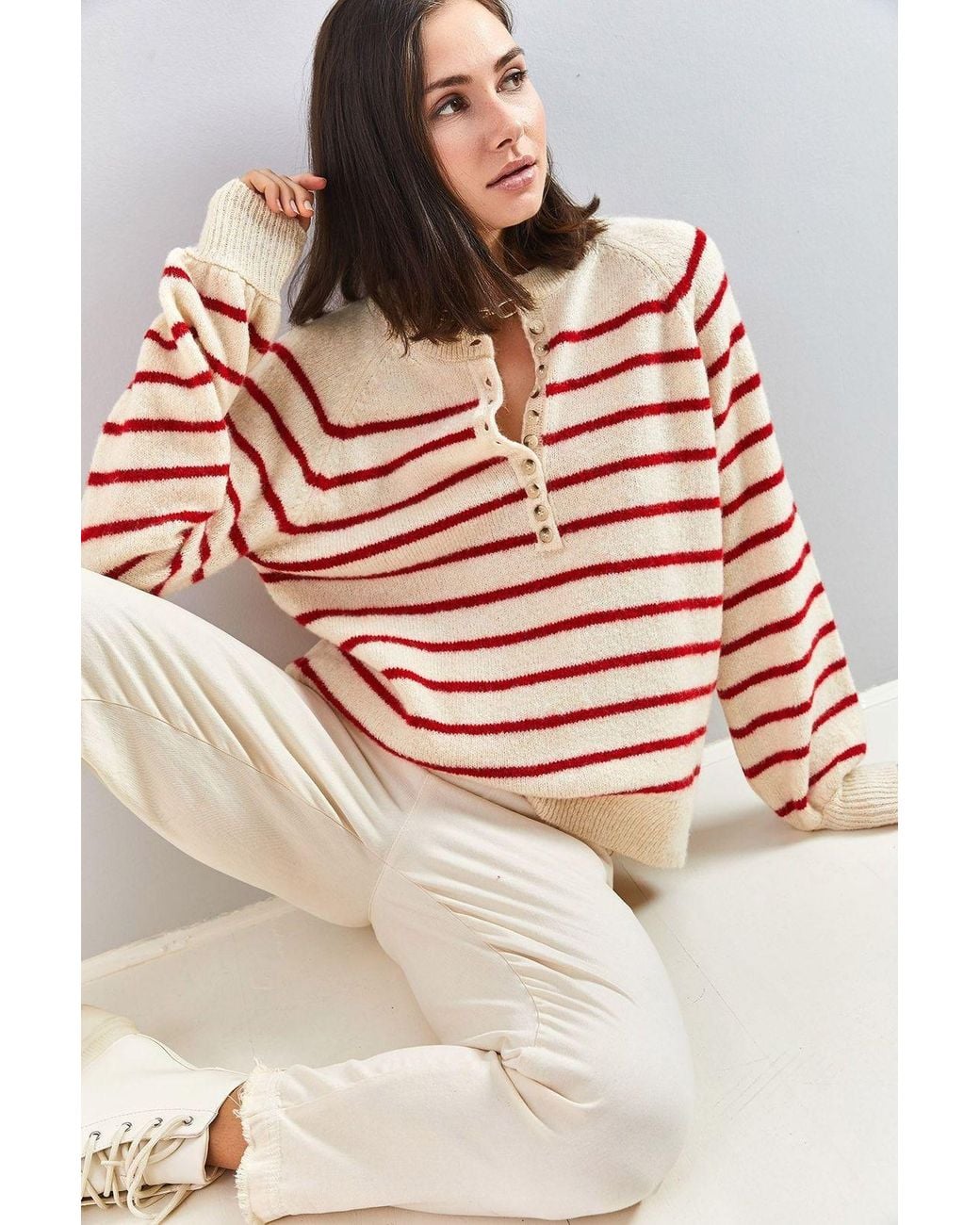 Bianco Lucci Pink Button-Collar Knit Sweater