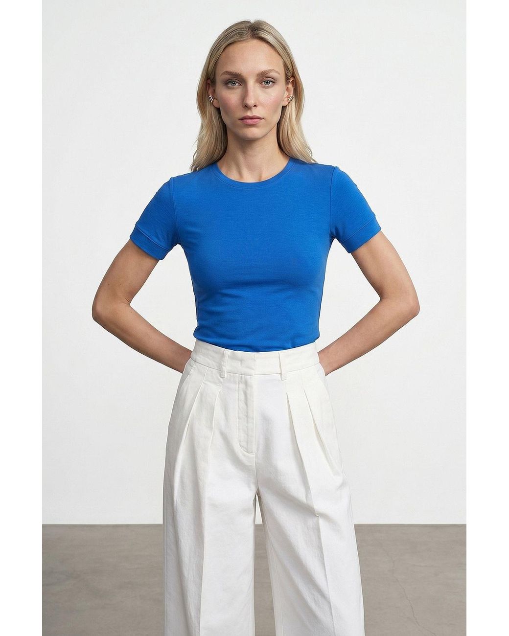Dilvin Blue Slim Fit Crew Neck T-Shirt