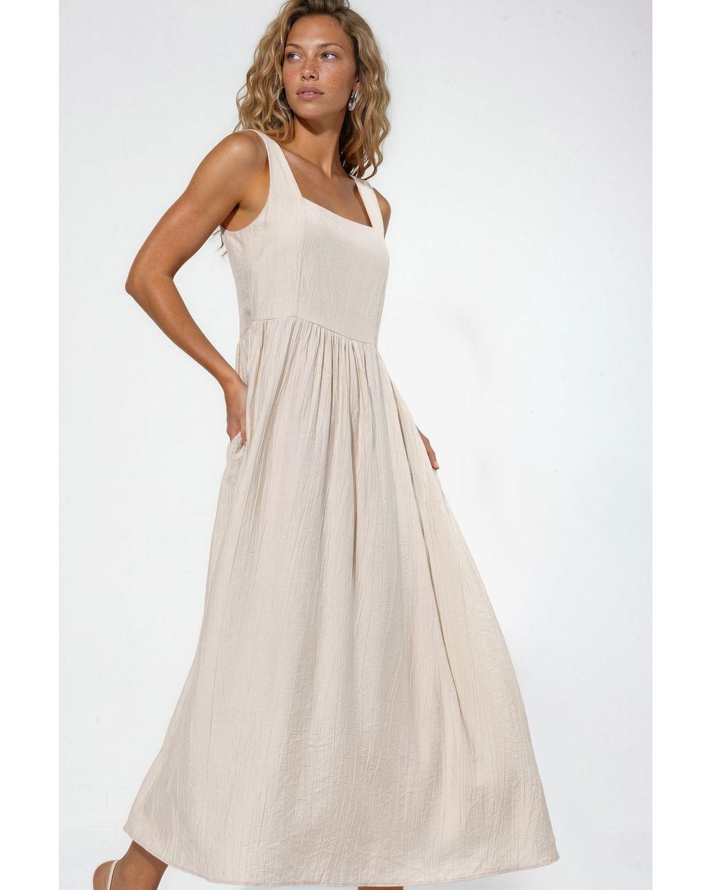 Busem Natural Solid Midi Dress With Square Collar