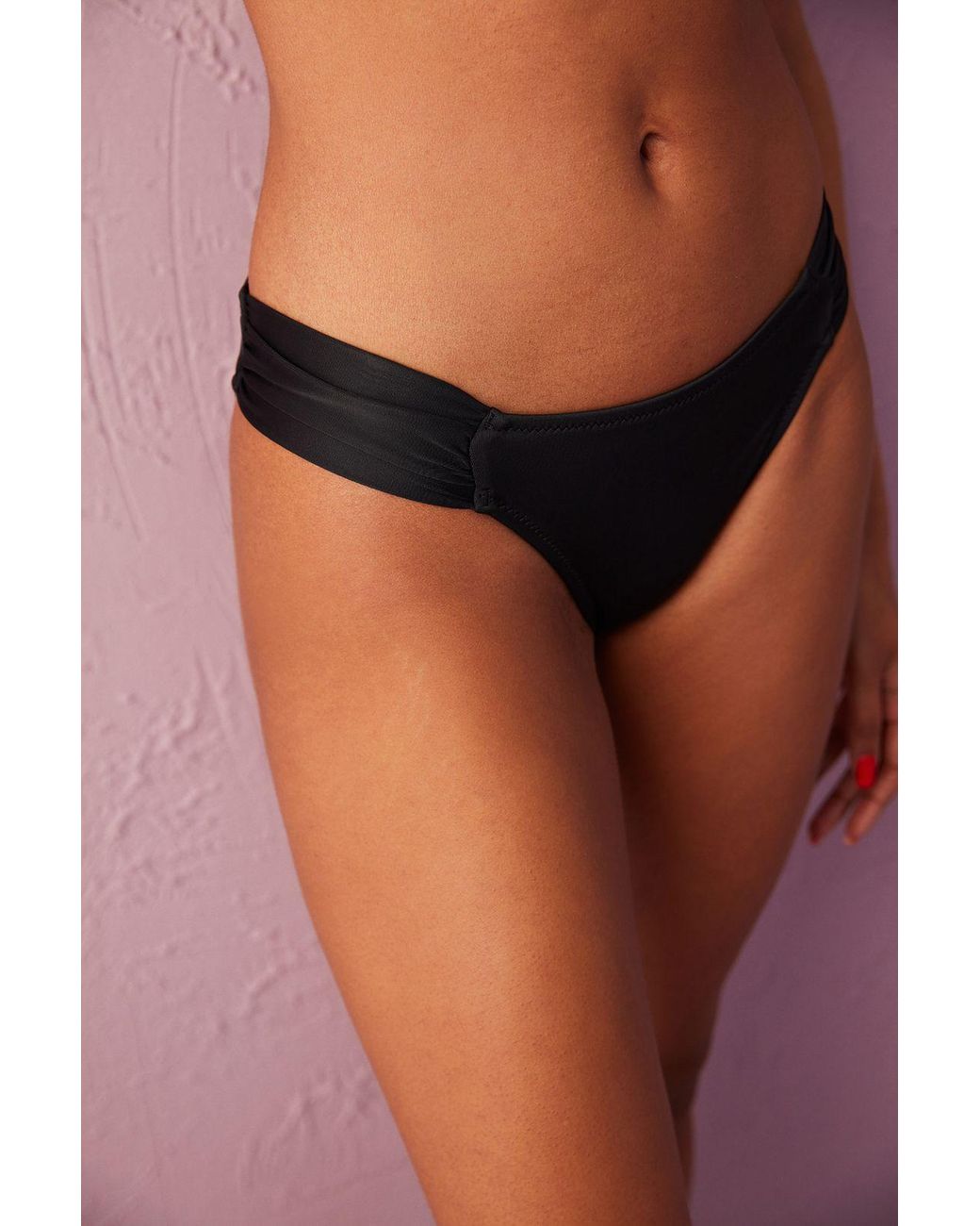 Penti Black Solid Mid-Waist Hipster Bikini Bottoms