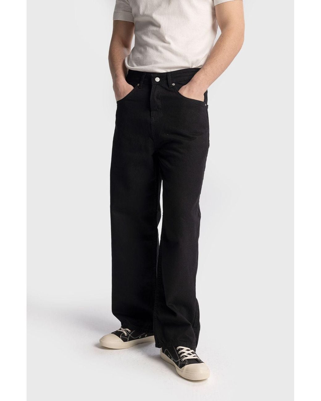 Giesto Black Relaxed Fit Straight Leg Jeans for men