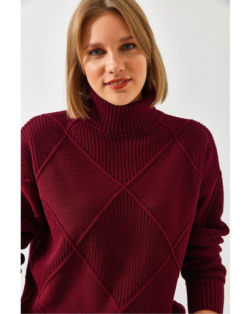 Bianco Lucci Textured Turtleneck Sweater