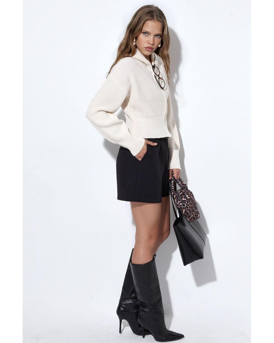 Viorna White Cropped Ribbed Zip Cardigan