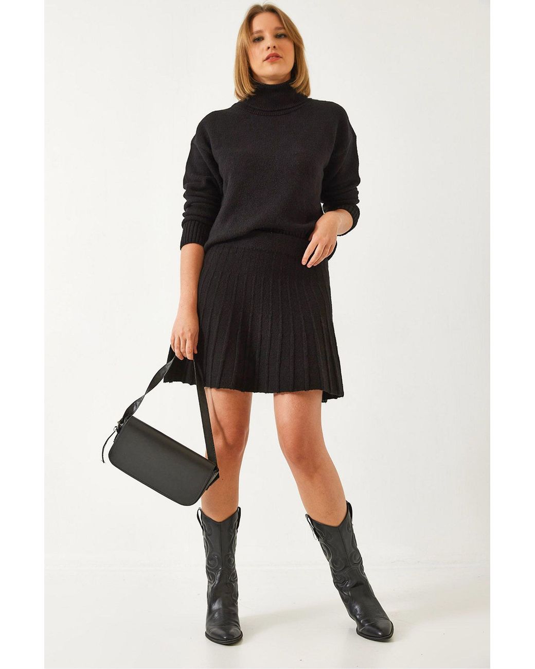 Bianco Lucci Black Textured Knit Co-Ords With Turtleneck