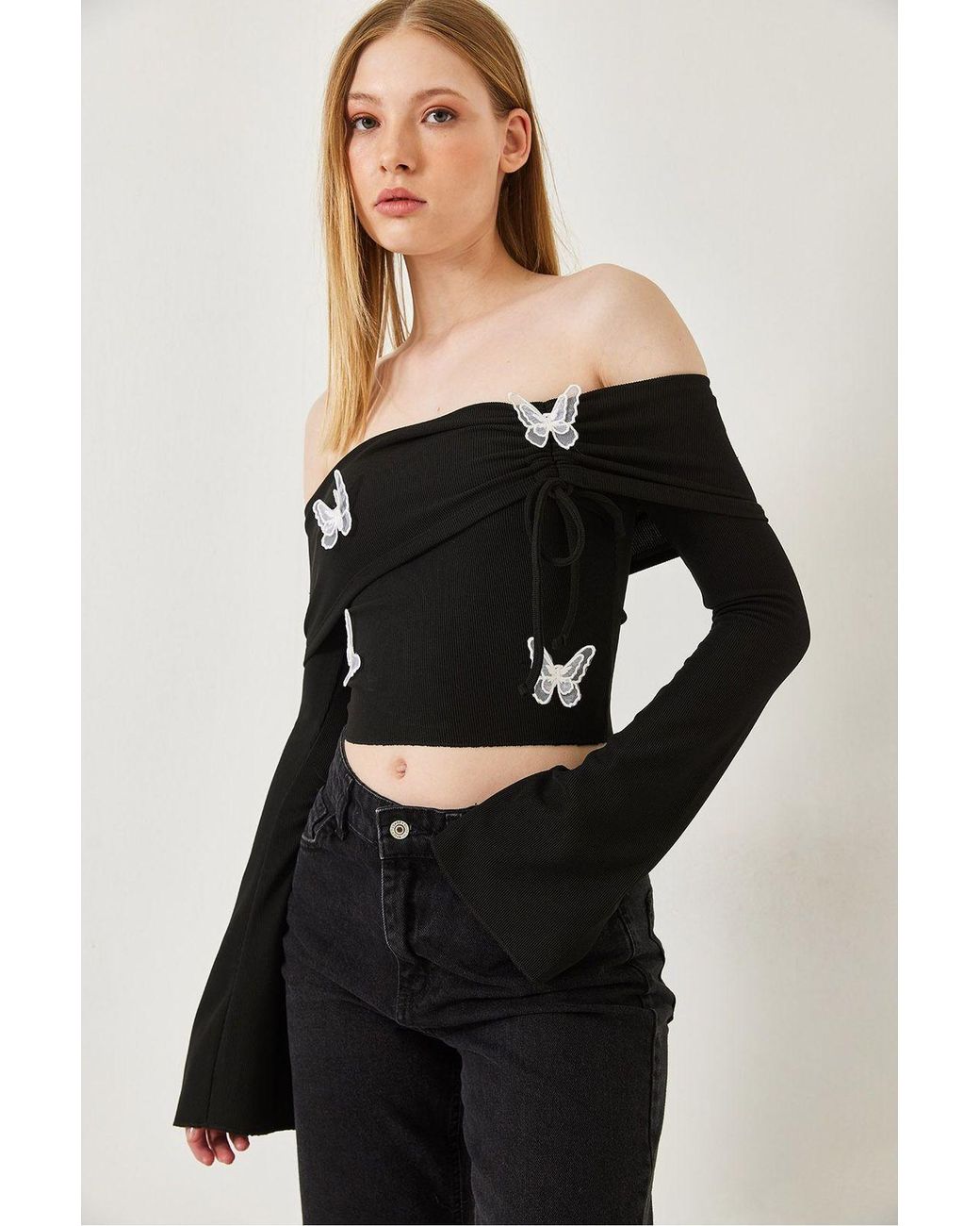Bianco Lucci Black Embroidered Crop Blouse With Madonna Collar