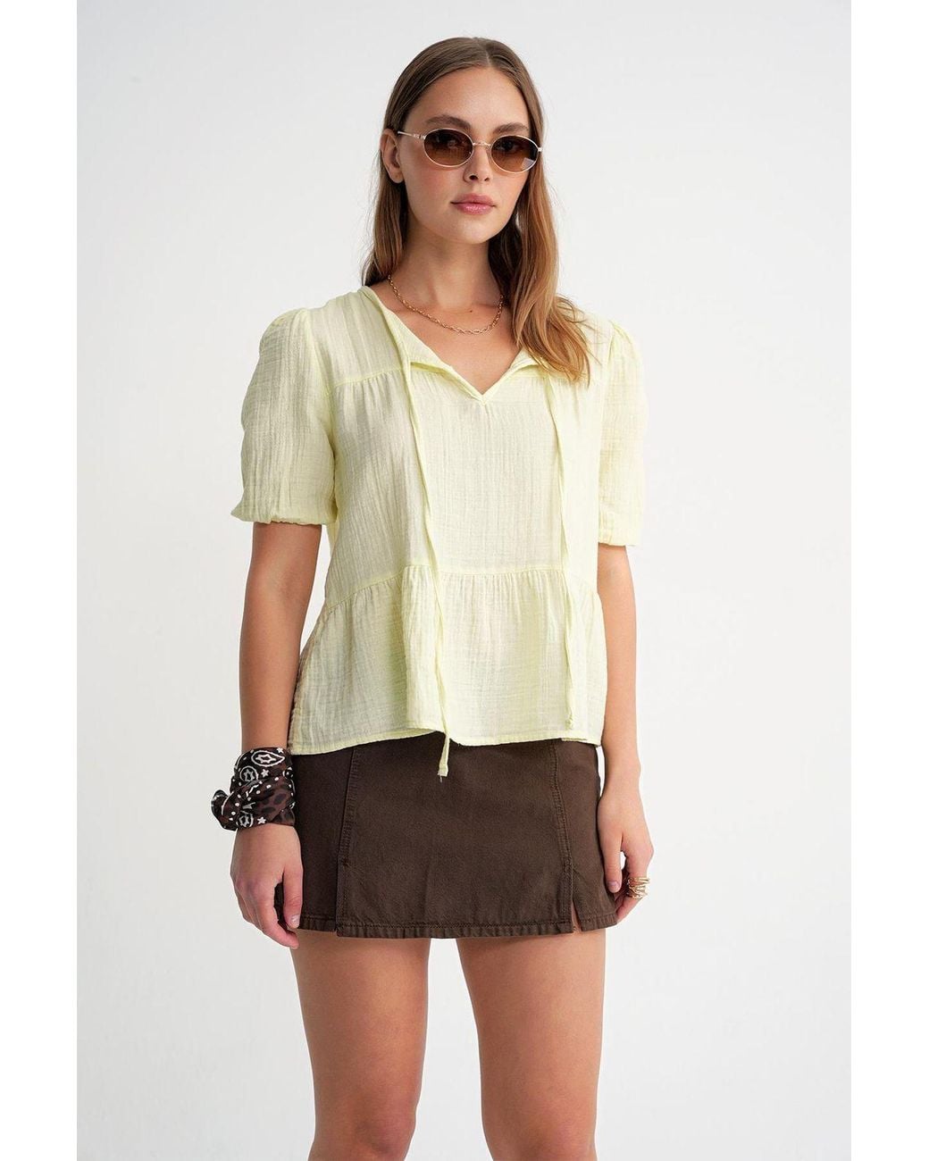 MixRay White Textured Muslin Crew Neck Blouse With Binding Detail