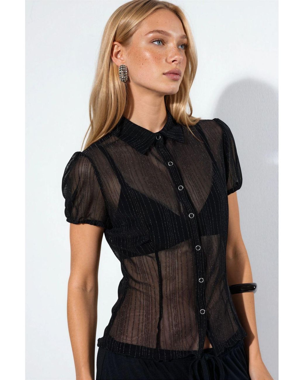 Busem Black Solid Net Weave Short-Sleeve Shirt