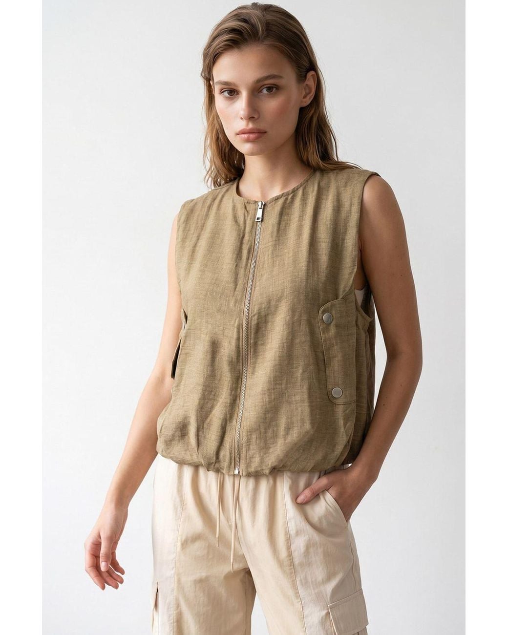 MixRay Natural Woven Poplin Waistcoat With Zip Front