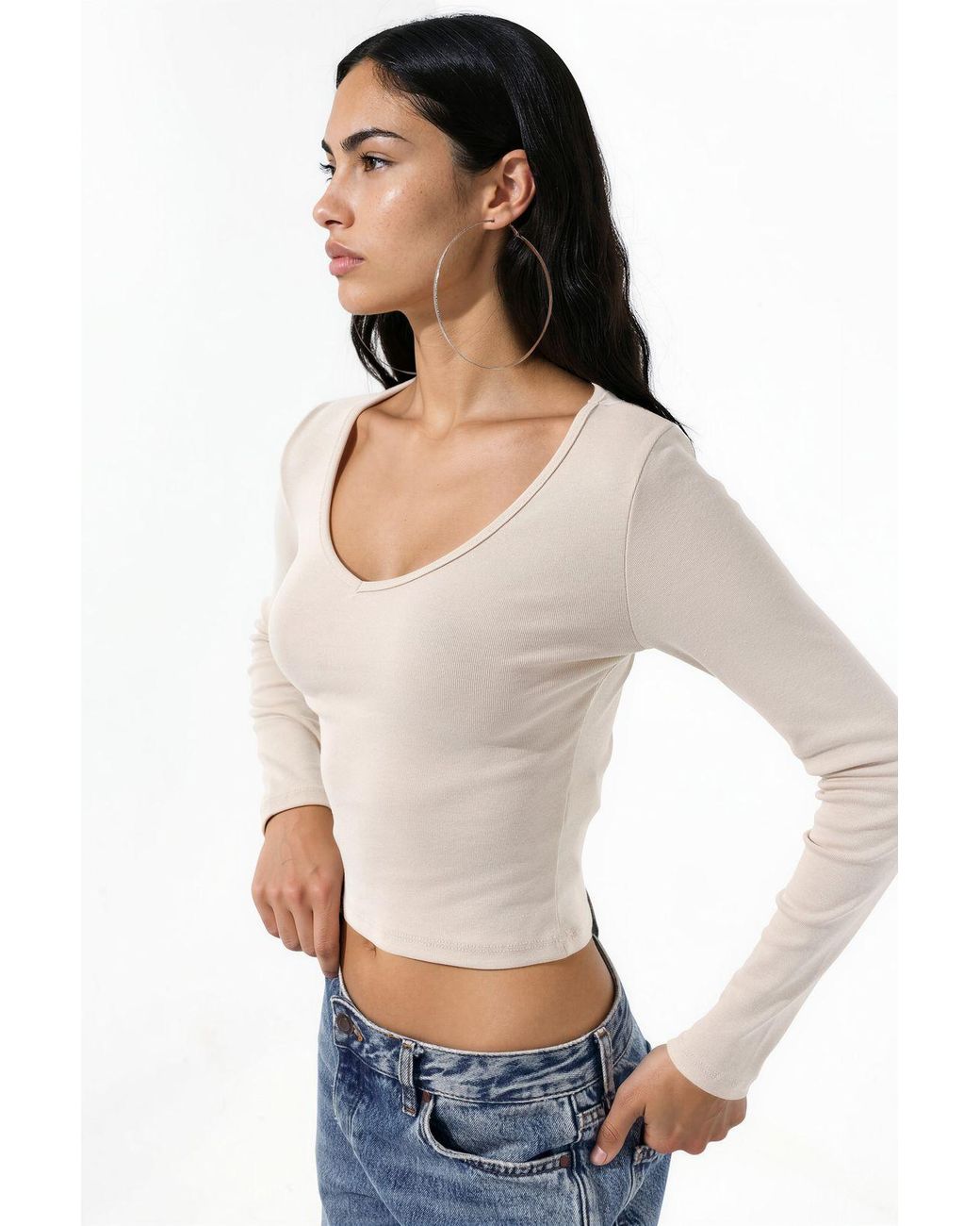 Busem White Fitted V-Neck Long Sleeve Blouse