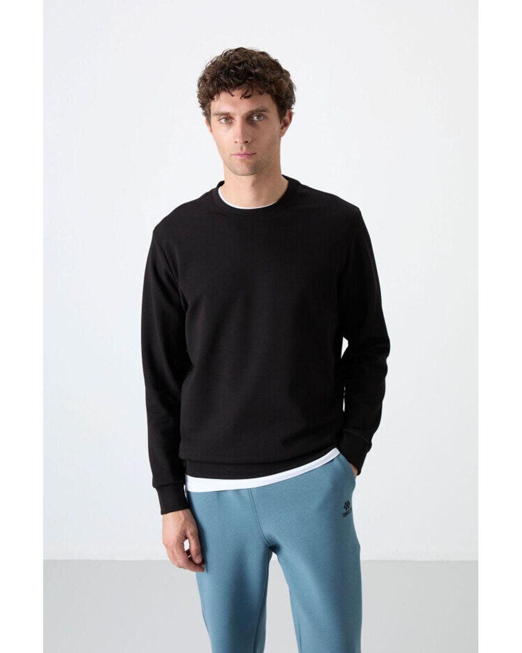 TOMMY LIFE Black Plain Crew Neck Sweatshirt for men