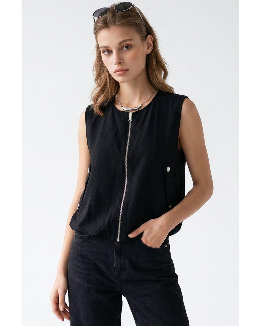 MixRay Black Woven Poplin Waistcoat With Zip Front