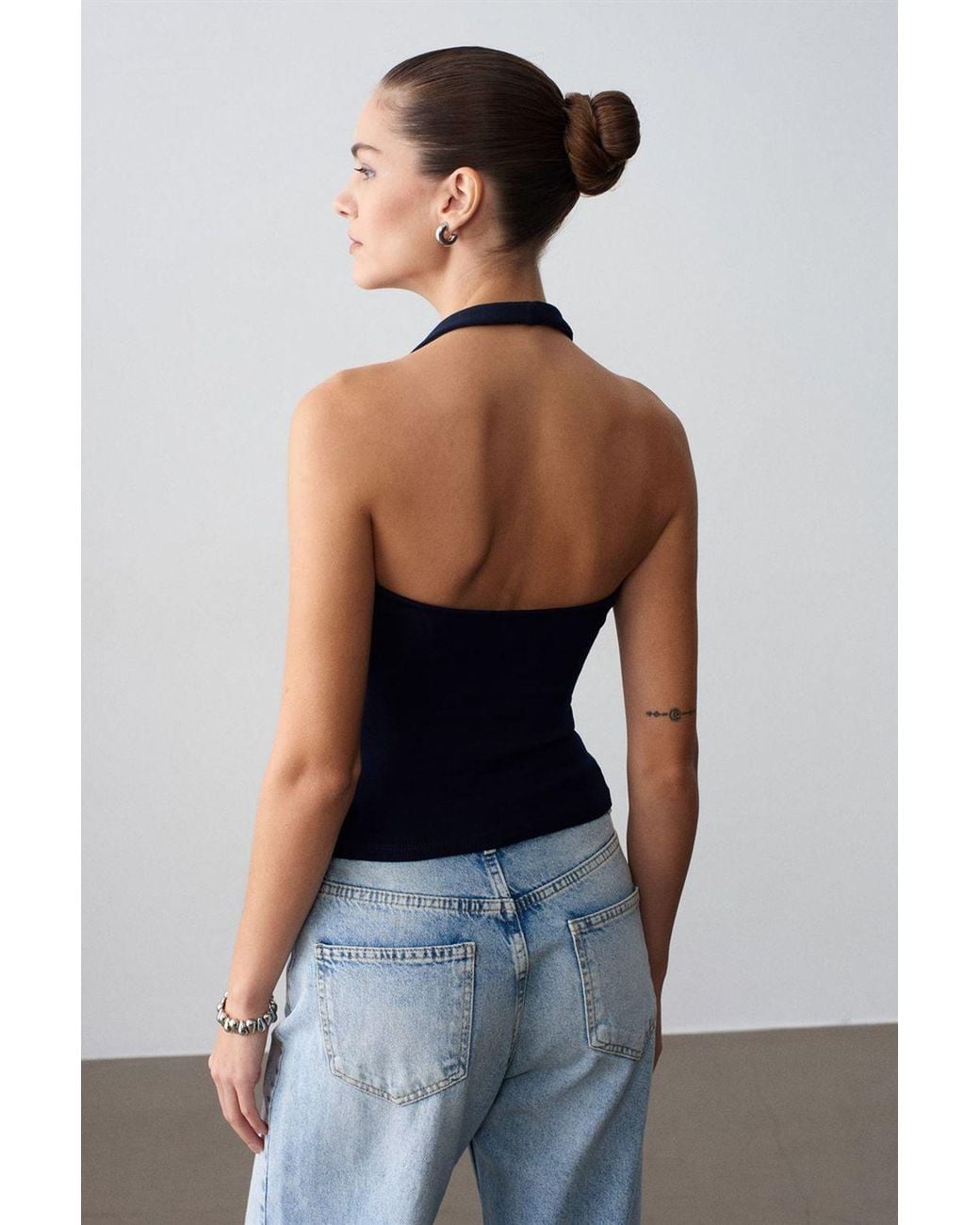 Dilvin Blue Ribbed Halterneck Sleeveless Blouse