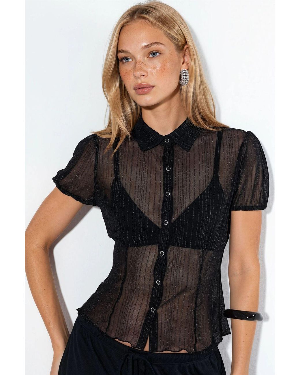 Busem Black Solid Net Weave Short-Sleeve Shirt