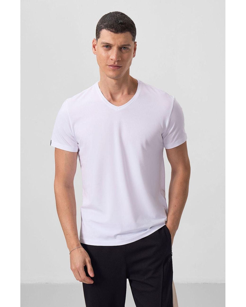 TOMMY LIFE White Cotton Elastane V-Neck T-Shirt for men
