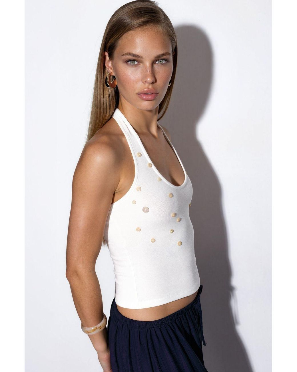 Busem White Embroidered Slim-Fit Sleeveless Blouse