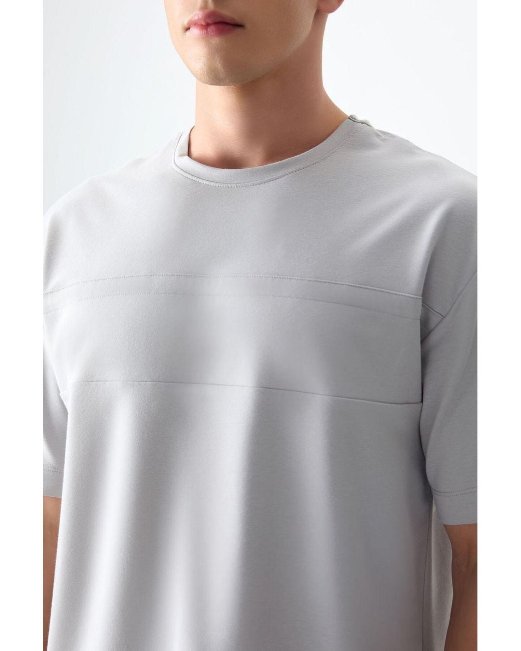 TOMMY LIFE White Oversized Crew Neck T-Shirt for men