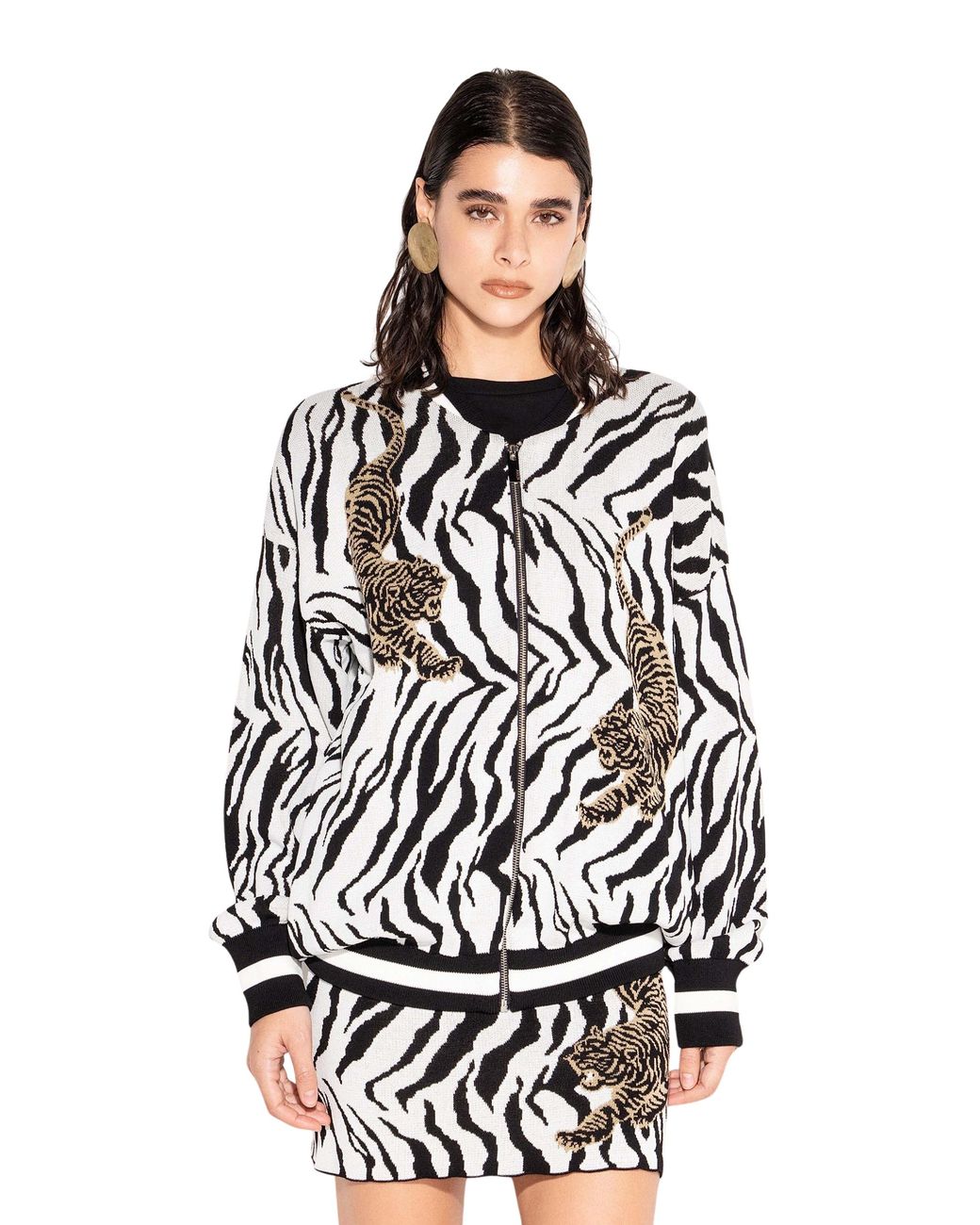 Akep White Bomber Animals