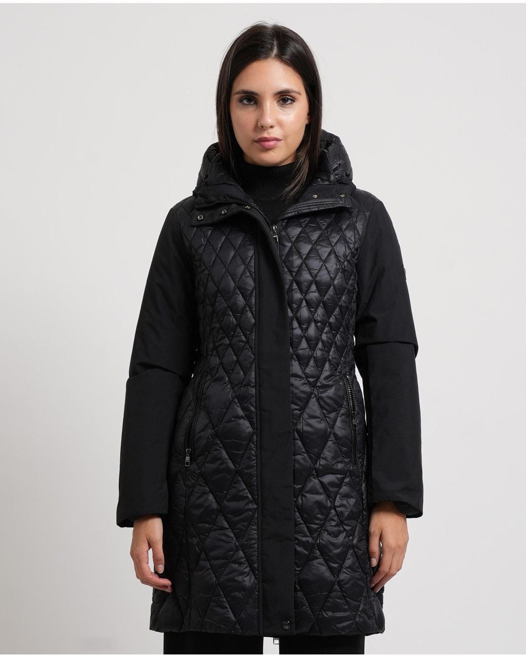 GAUDI Black Coats