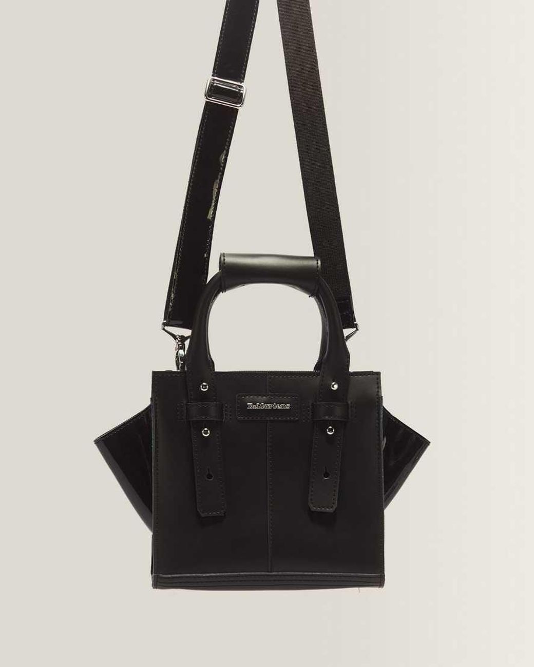 Borsa Piccola Tote di Dr. Martens in Black