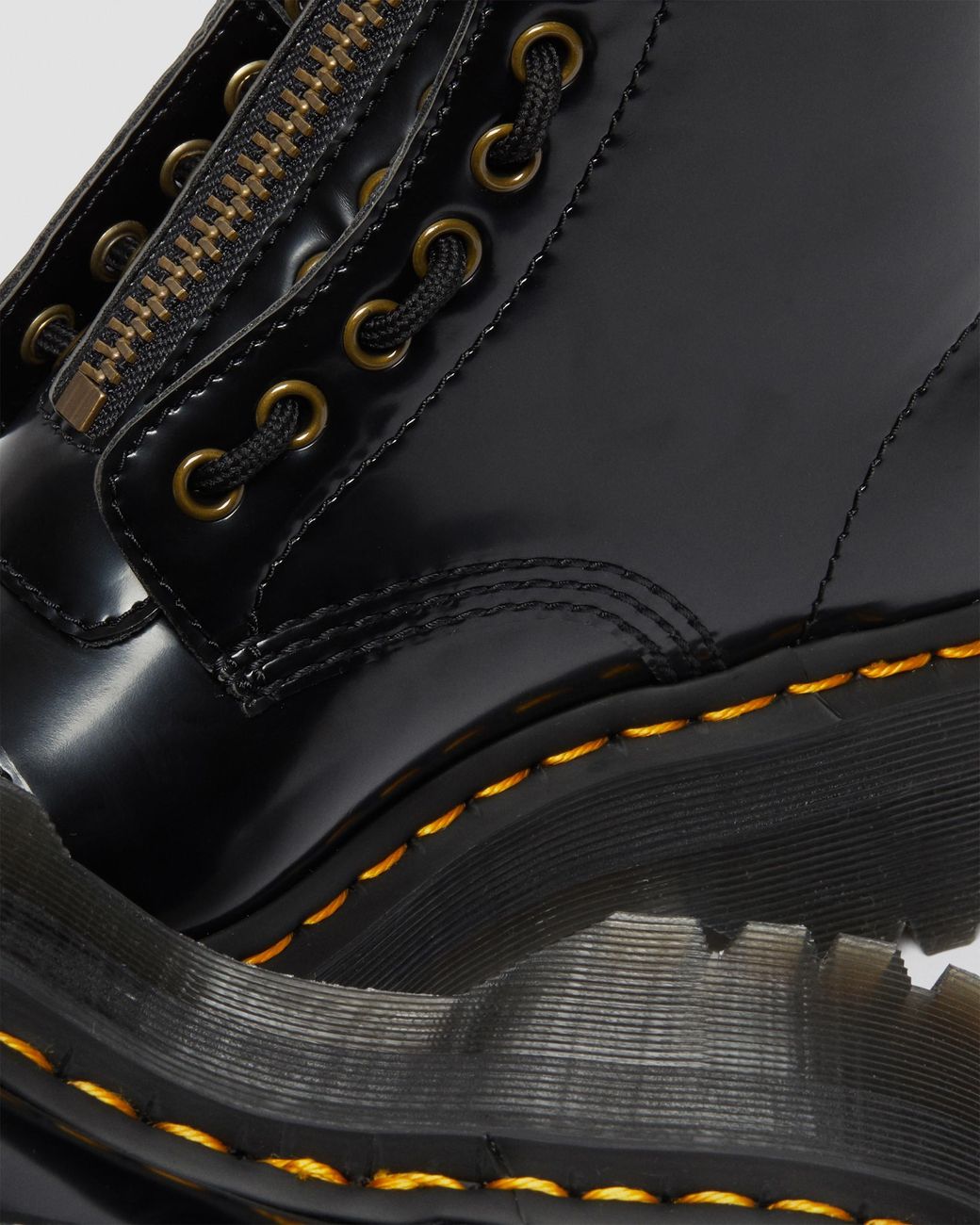 Dr. Martens Sinclair in het Black
