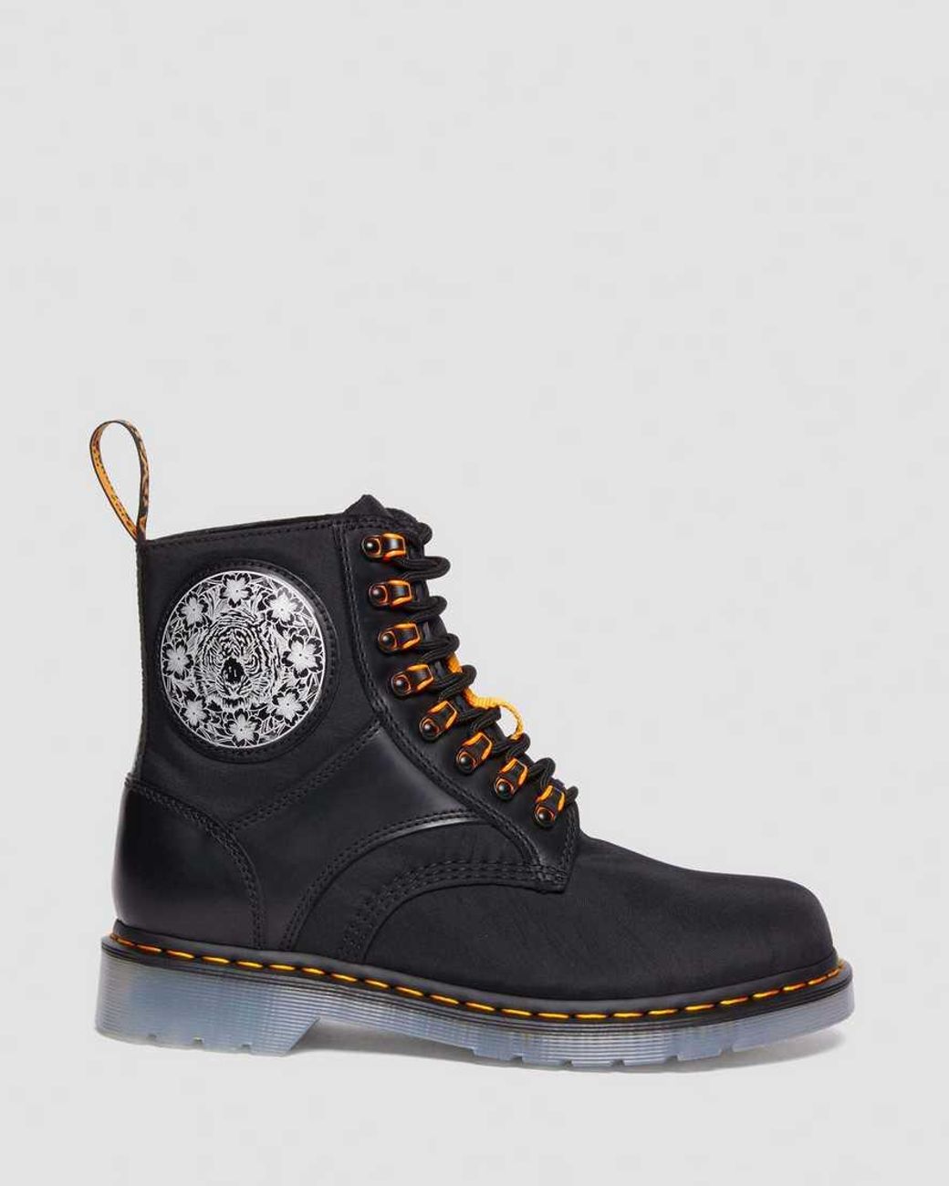 Dr.Martens×KING NERD Dr. Martens x King Nerd