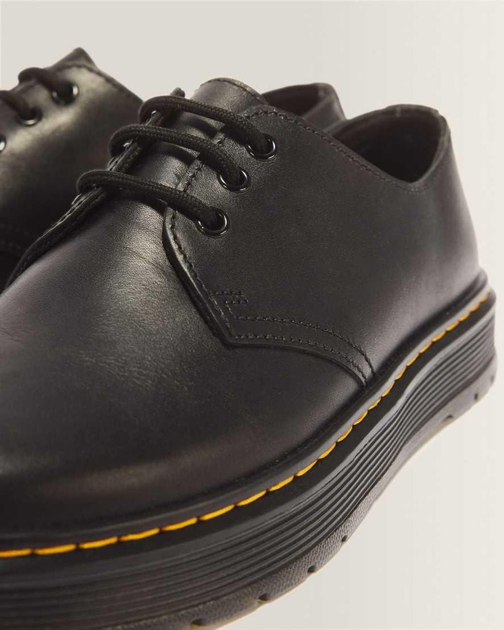 Dr. Martens Black Brookline Lo Leather Shoes for men