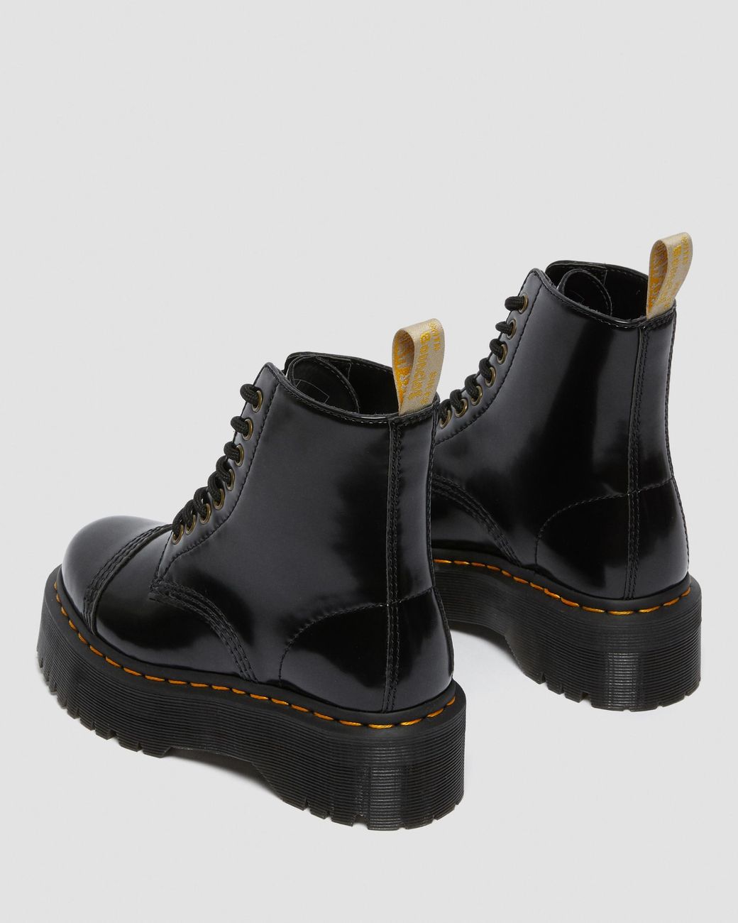 Dr. Martens Sinclair in het Black