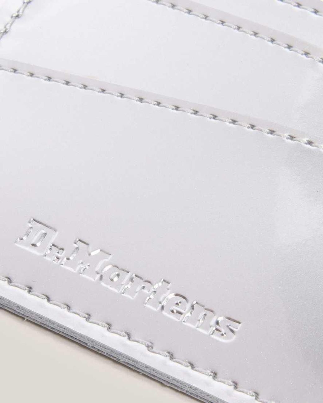 Dr. Martens White High Shine Leather Cardholder Ii Card Holder Patent Lamper