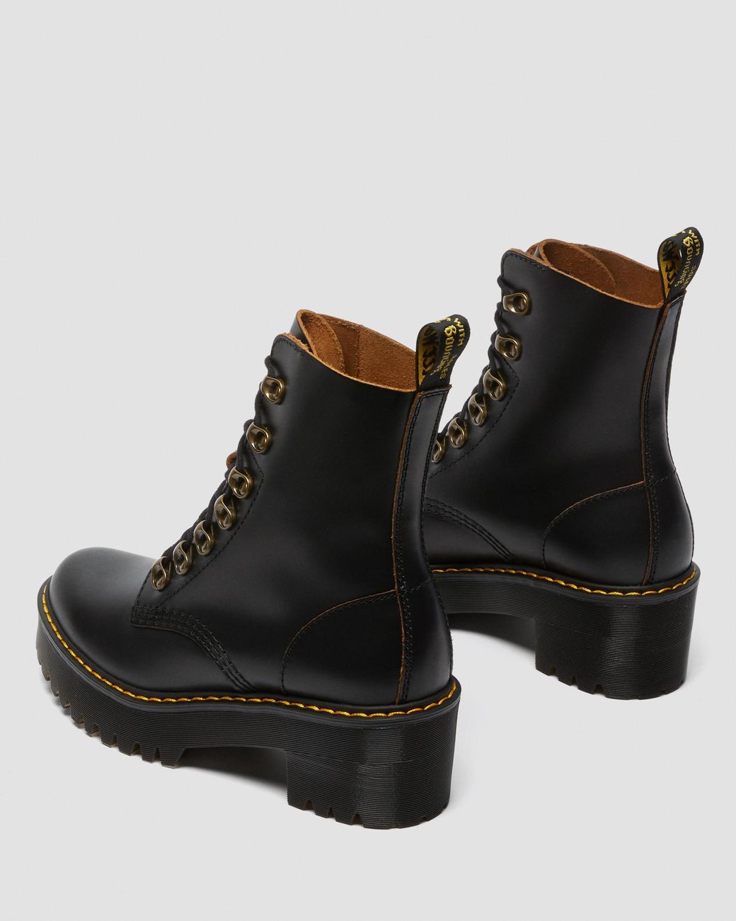 doc marten leona vintage smooth