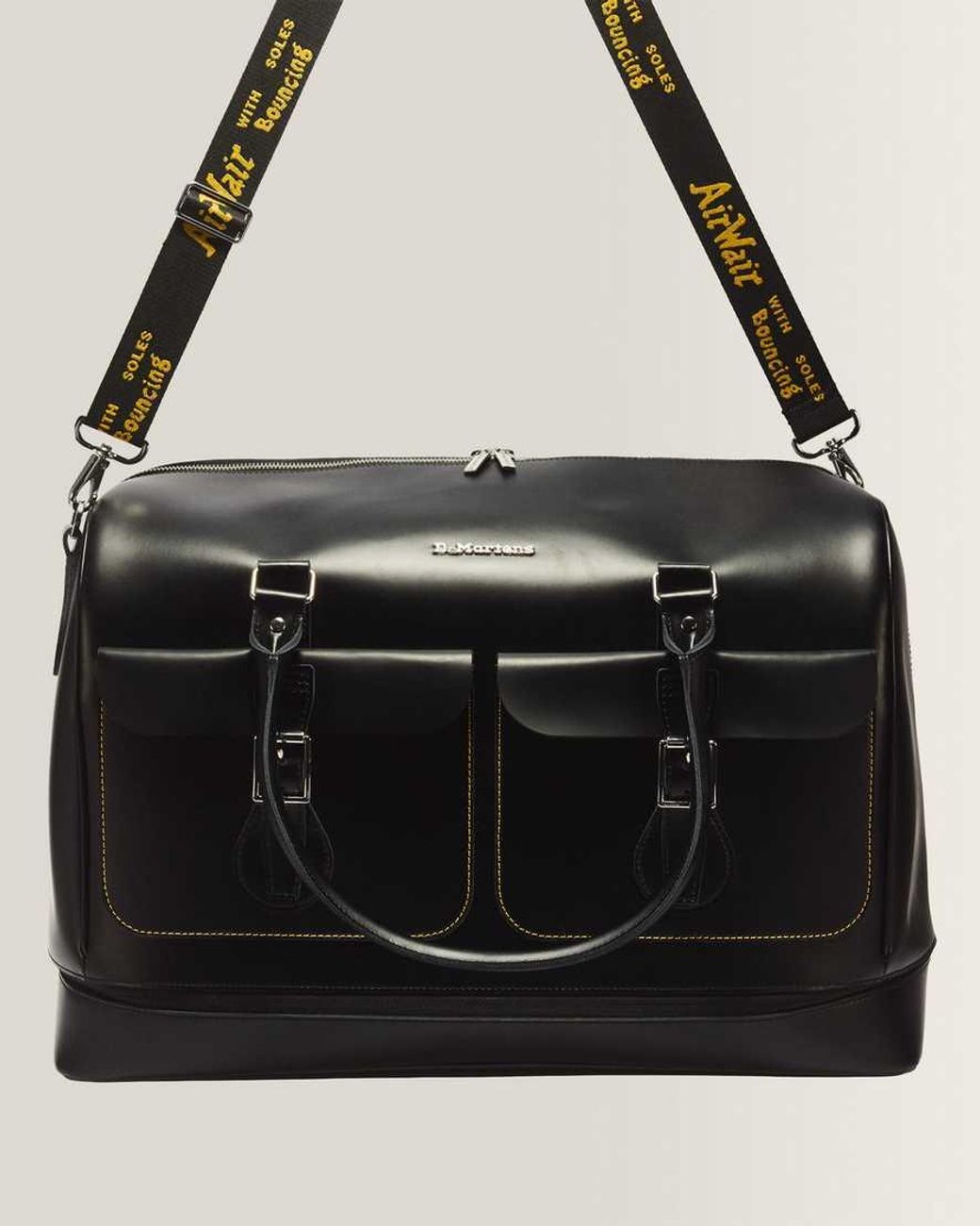 Dr. Martens Smooth Leather Weekender Bag in Black | Lyst