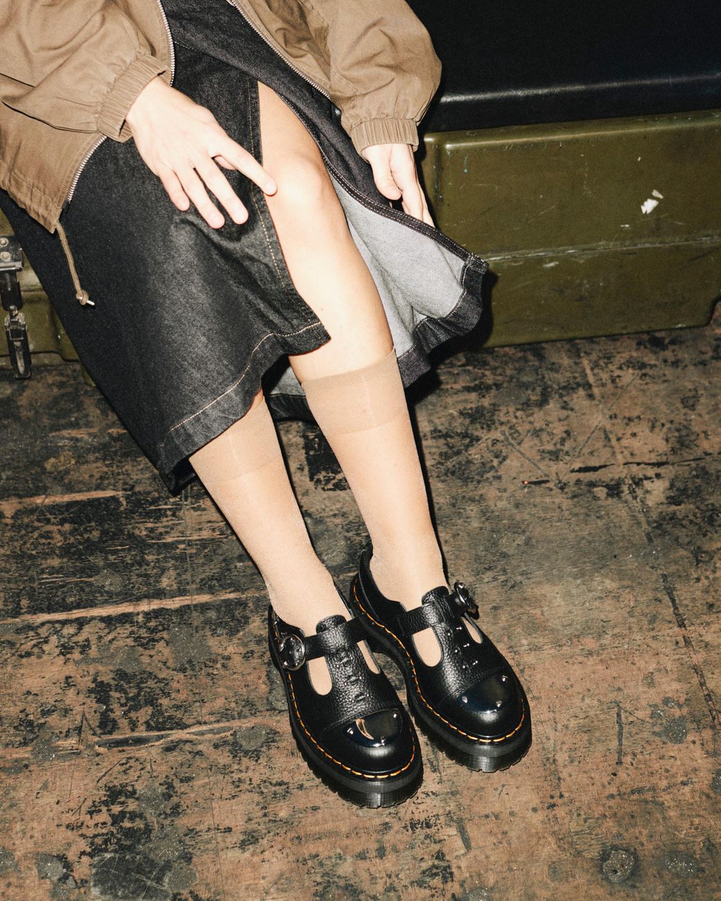 US購入・ほぼ完売★Dr. Martens Bethan Piercing Leather Shoes dr-martens-BlackMetallic-