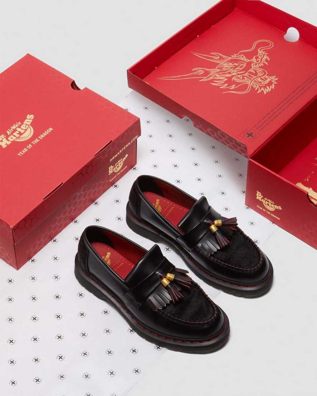 DR. MARTENS YEAR OF THE DRAGON ローファー