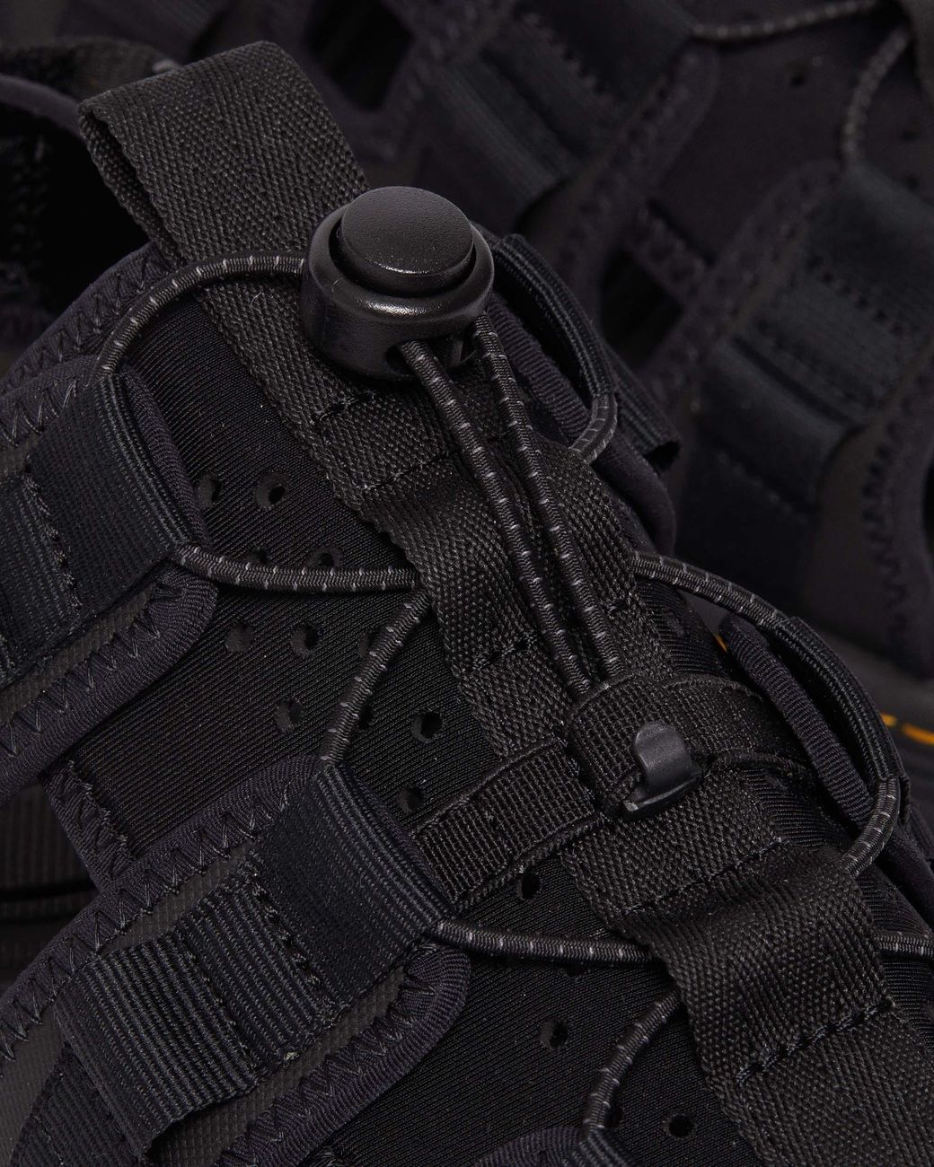 サンダル [DR.MARTENS] Jericho Black Ajax & Black Classic Neoprene Dr. Martens Jericho Ajax Classic Sandal (Men) | Nordstromrack