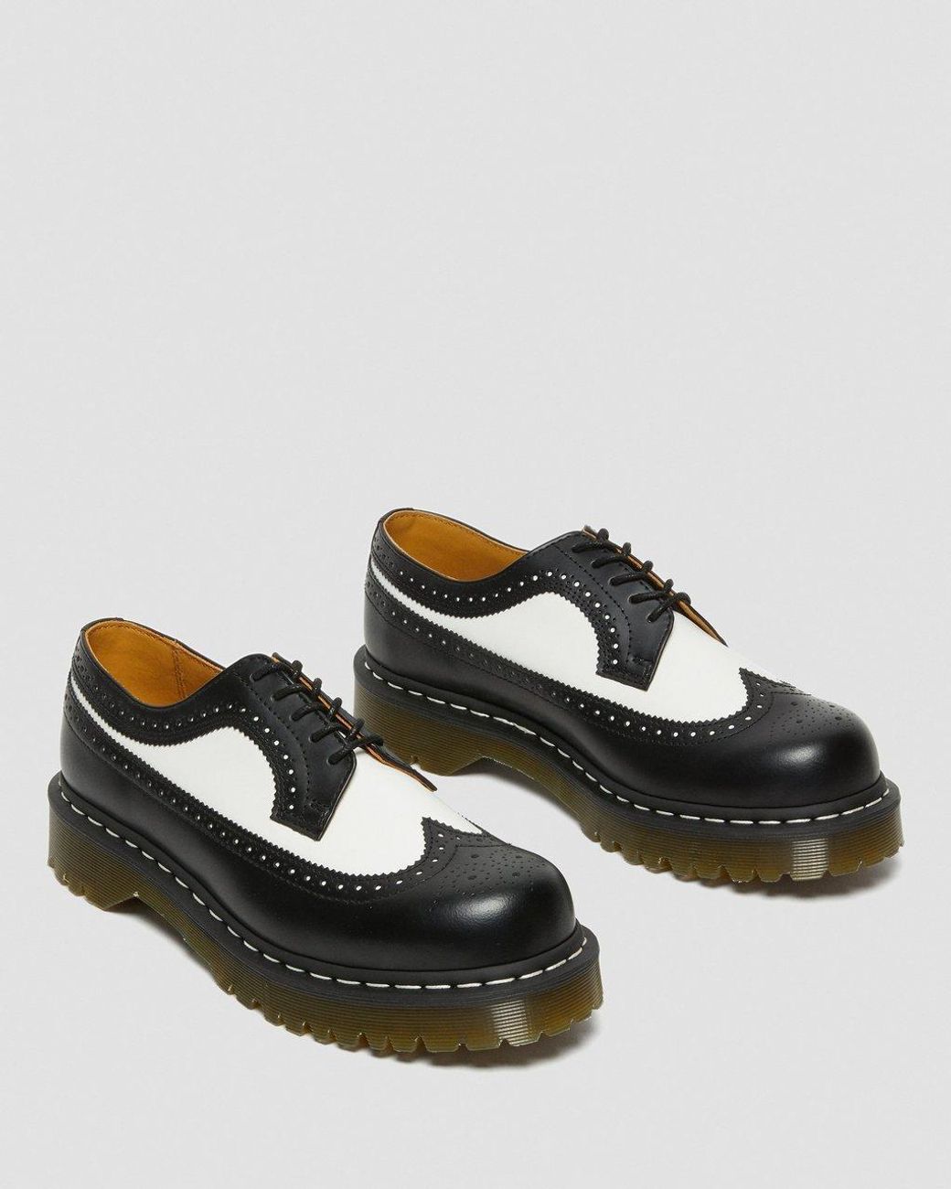 Dr. Martens 3989 Bex Smooth Leather Brogue Shoes in Black for Men | Lyst