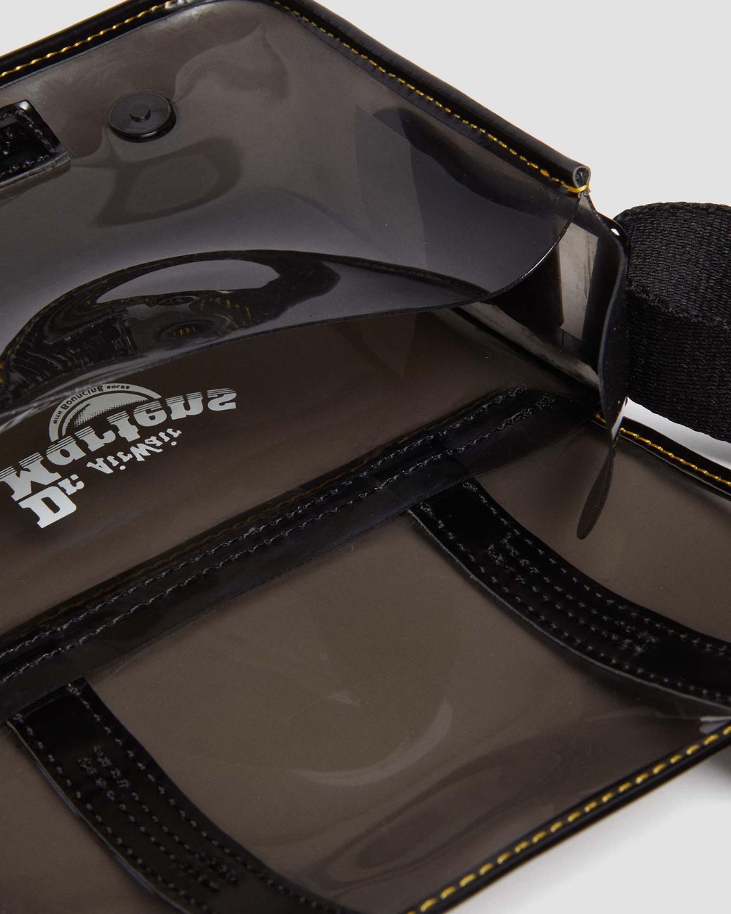 ショルダーバッグ・ポシェット Dr. Martens 7 Inch Transparent Crossbody Bag Dr. Martens 7 Inch Transparent Crossbody Bag in Black | Lyst