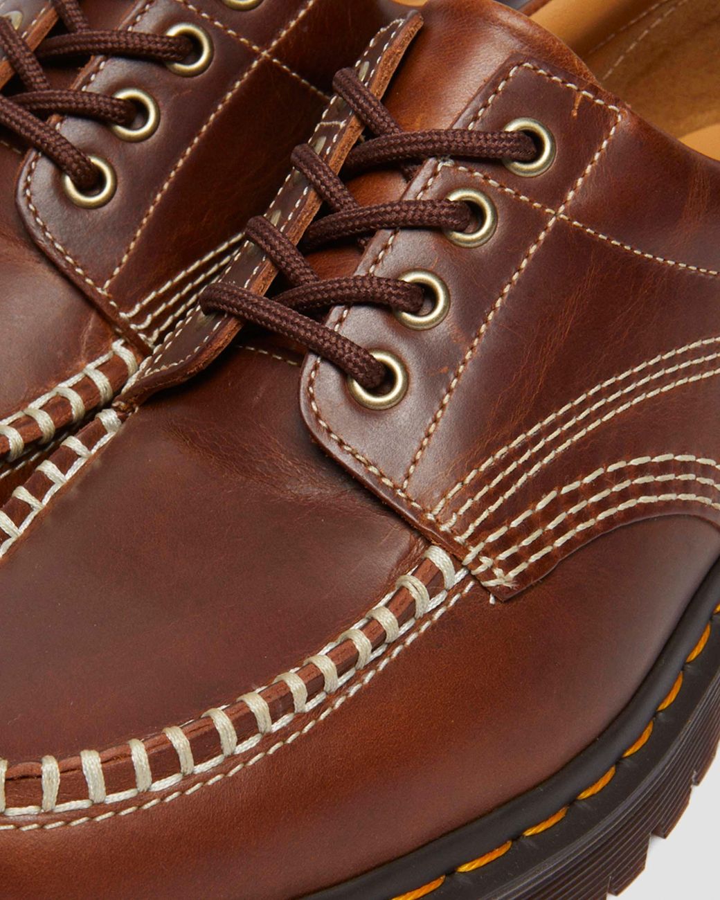 Dr. Martens Lowell ブラウン UK8 Dr. Martens Lowell in Brown | SVD