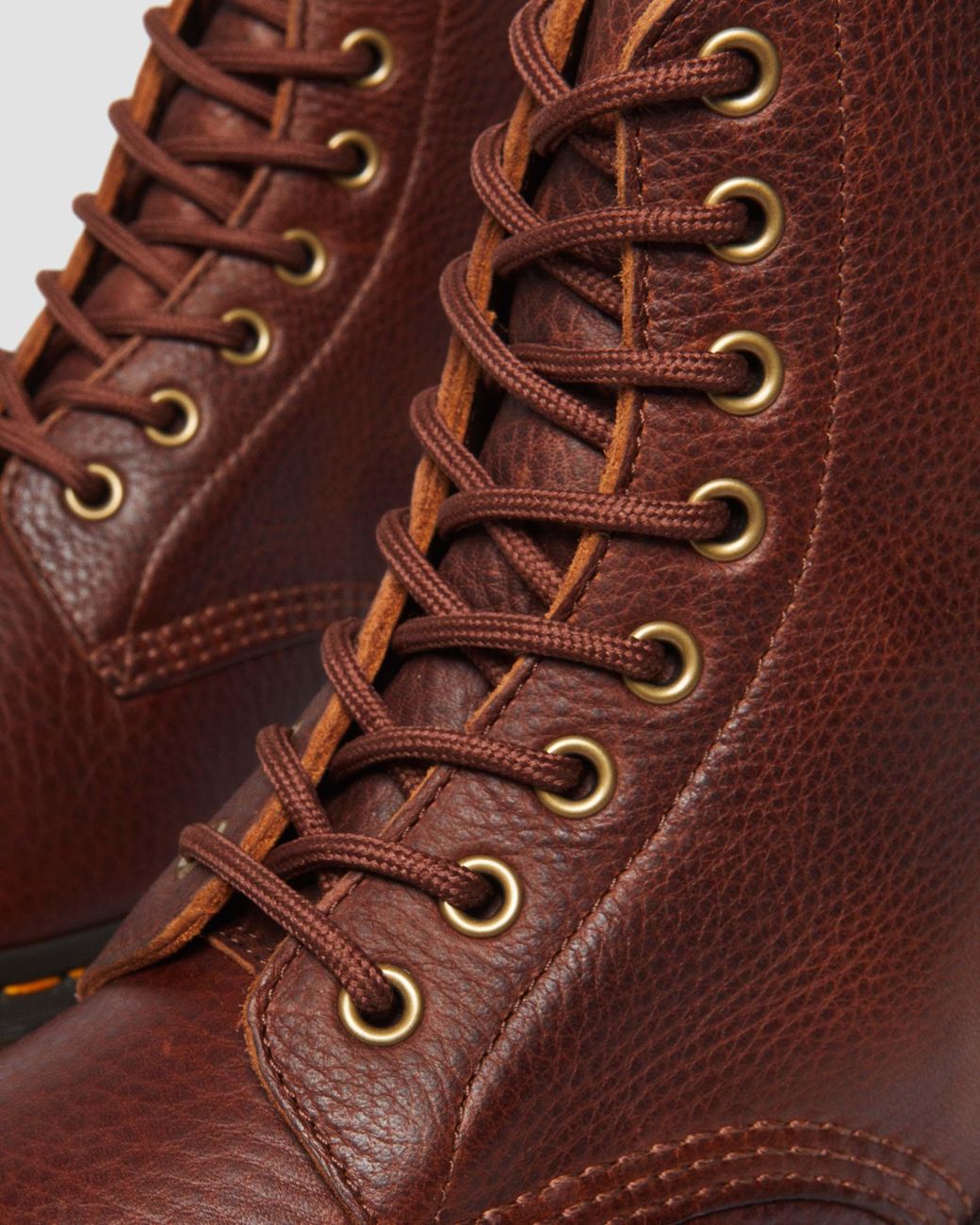 Botas 1460 pascal de piel ambassador Dr. Martens de hombre de color Brown