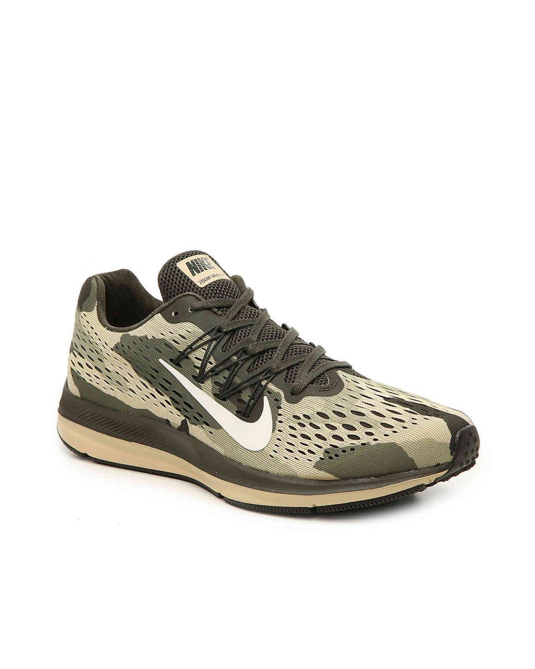 nike zoom vomero 5 triple white