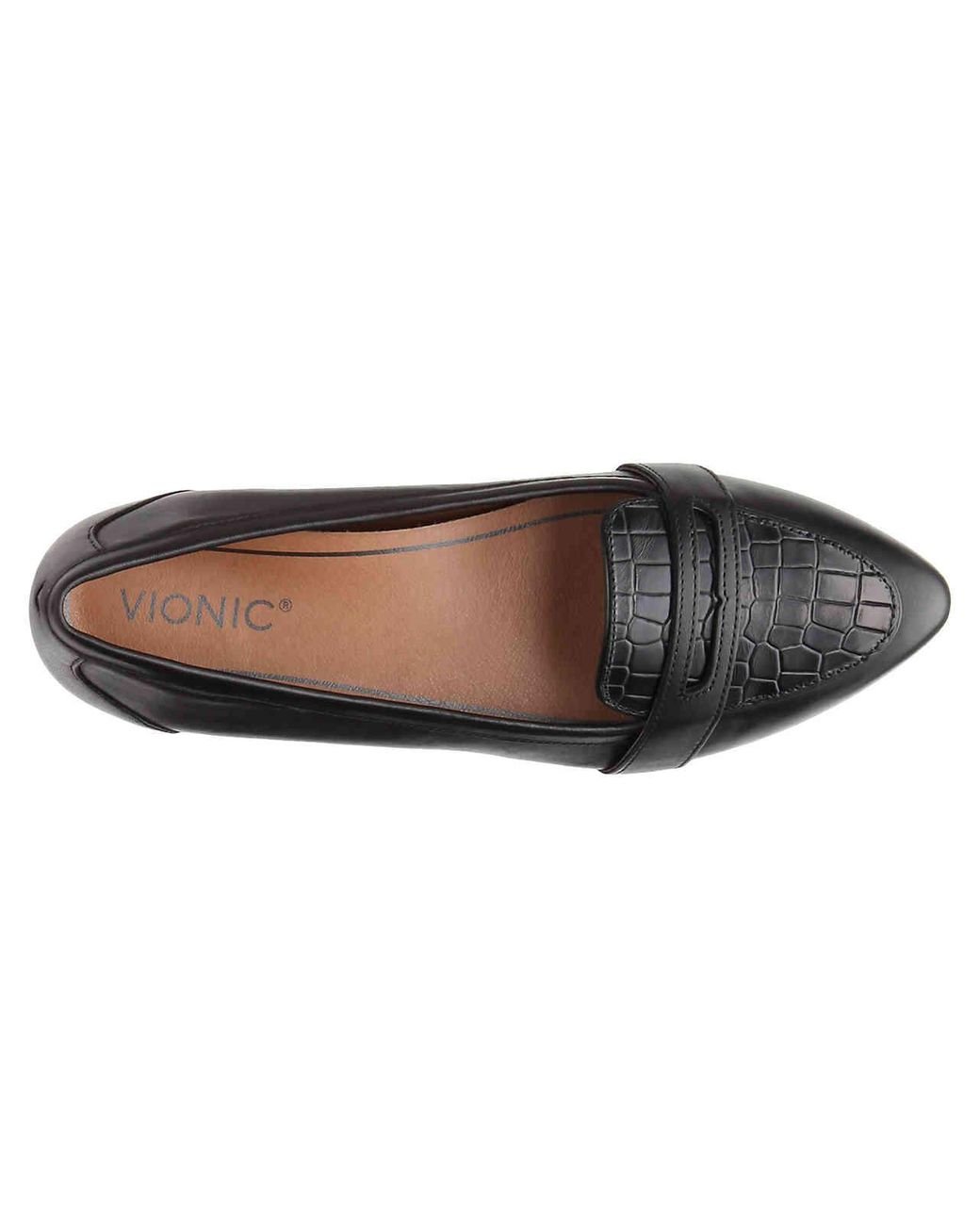 Vionic Leather Savannah Loafer in Black 