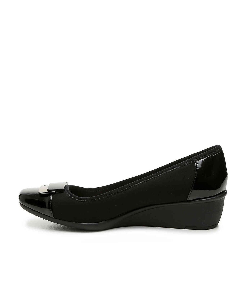 Anne Klein Sport Waverly Wedge Pump in Black | Lyst