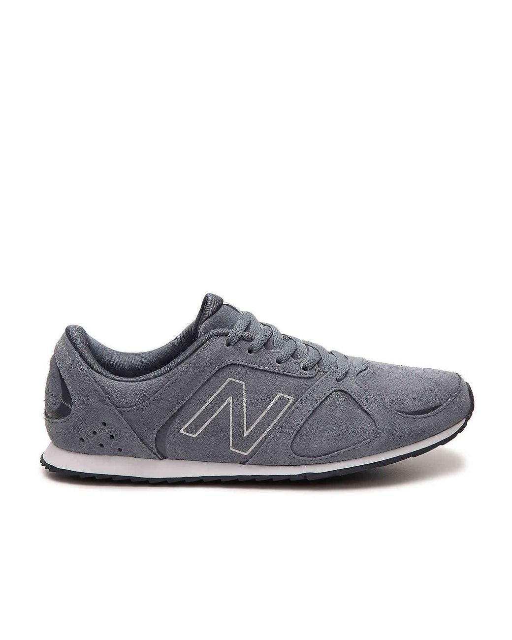 New Balance 555 Retro Suede Sneaker in Gray | Lyst