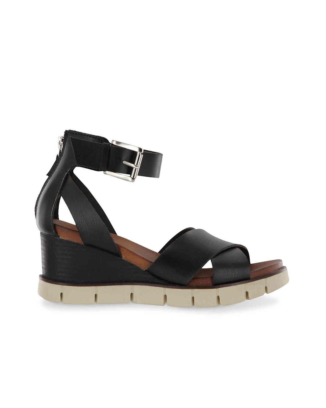 mia lauri wedge sandal