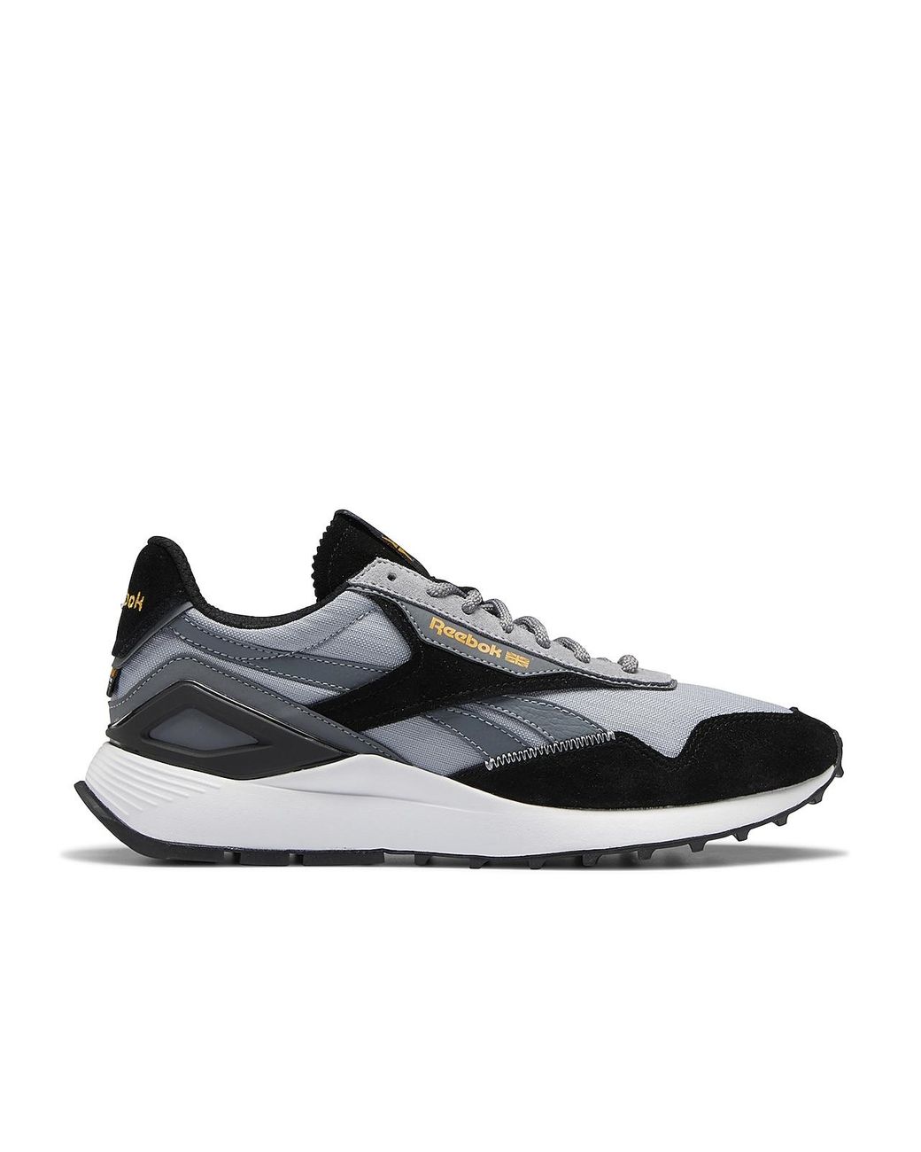 Reebok Classic Leather Azwinter Tech Heritage Running Shoe in Black