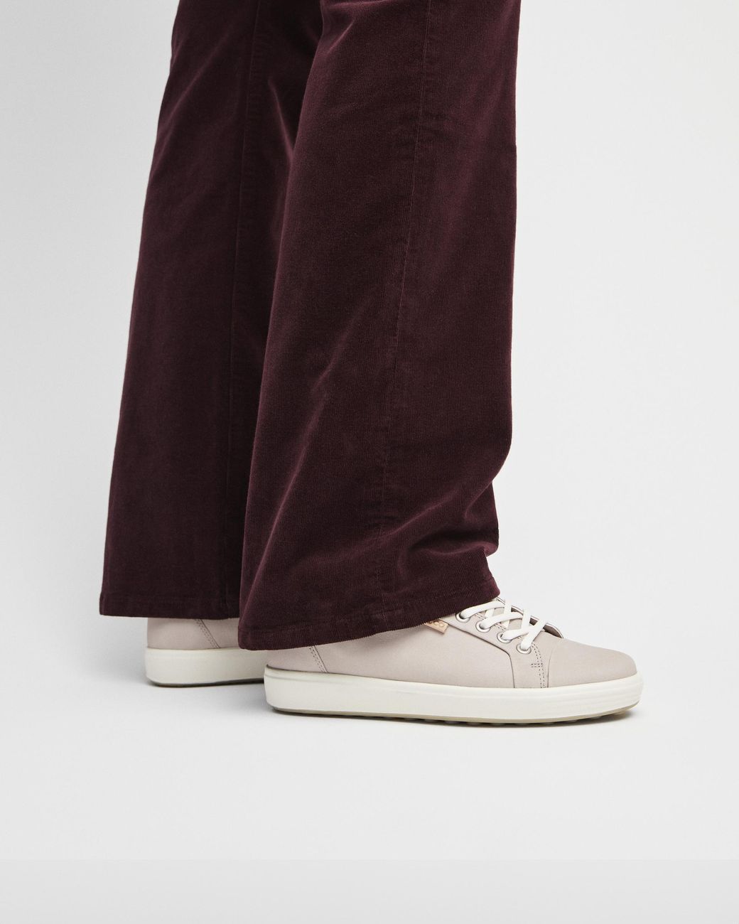 Ecco White Soft 7 Sneaker