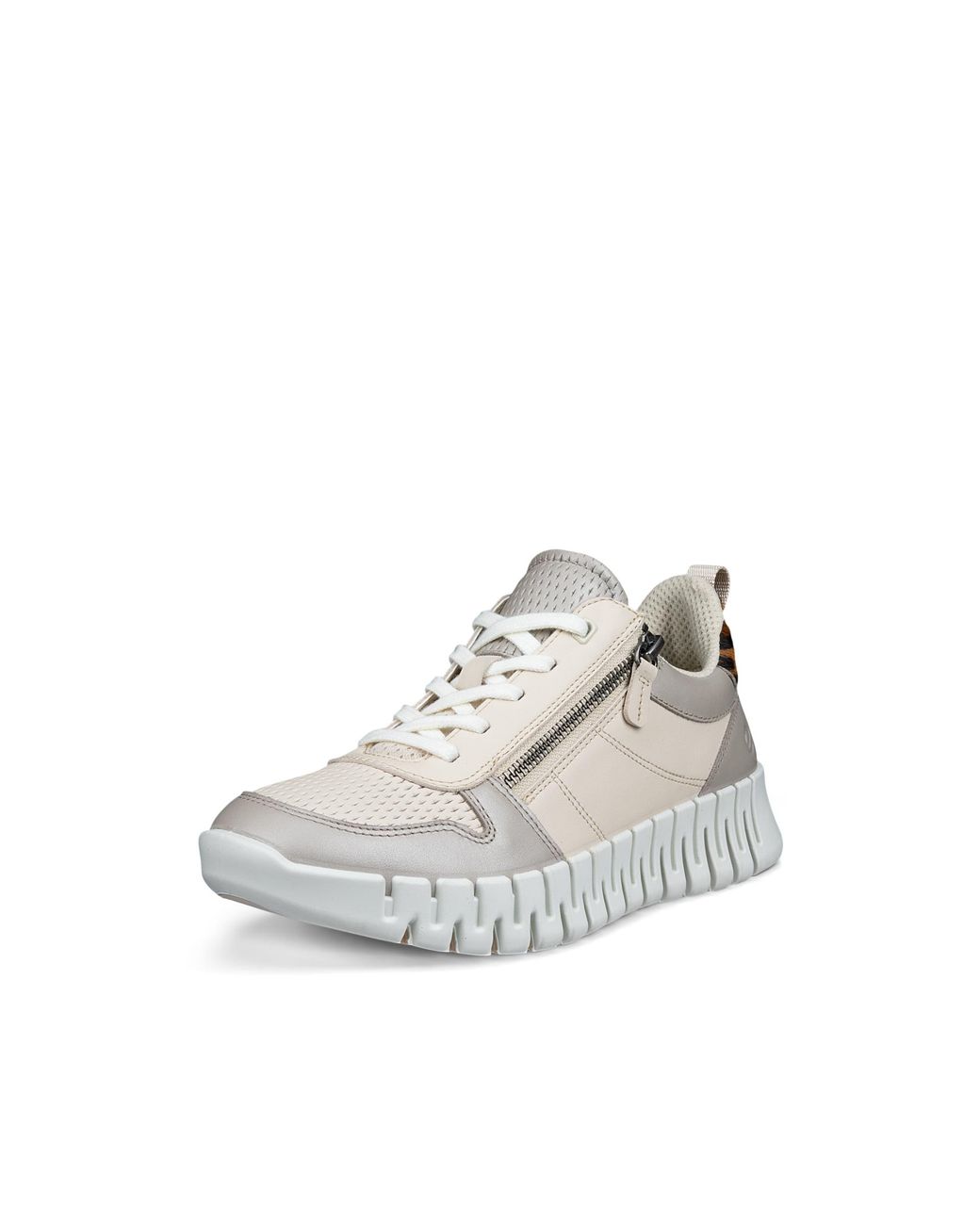Ecco White Gruuv