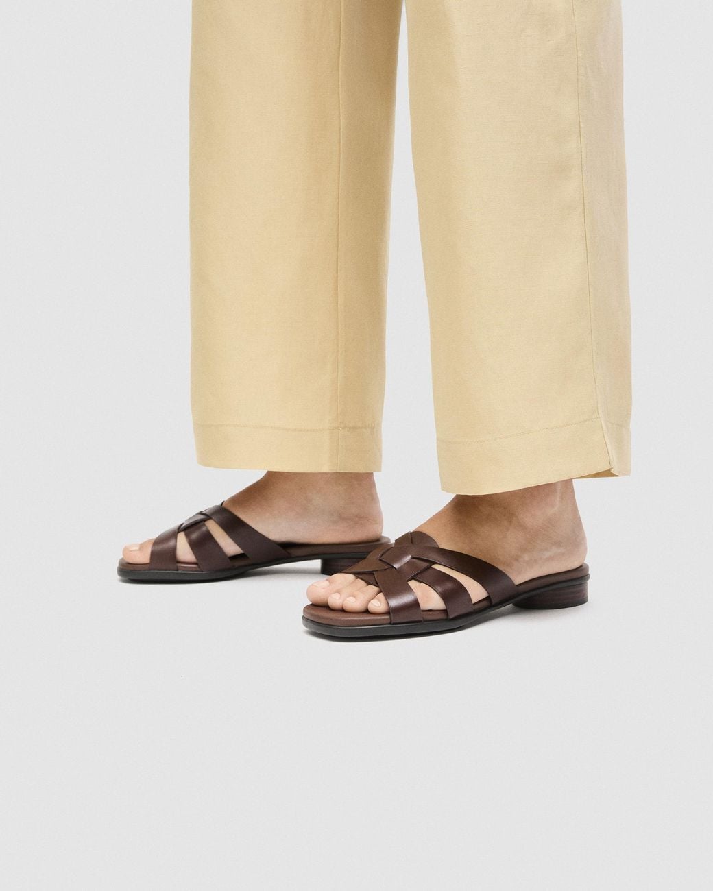 Ecco Brown Sculpted Alba 25