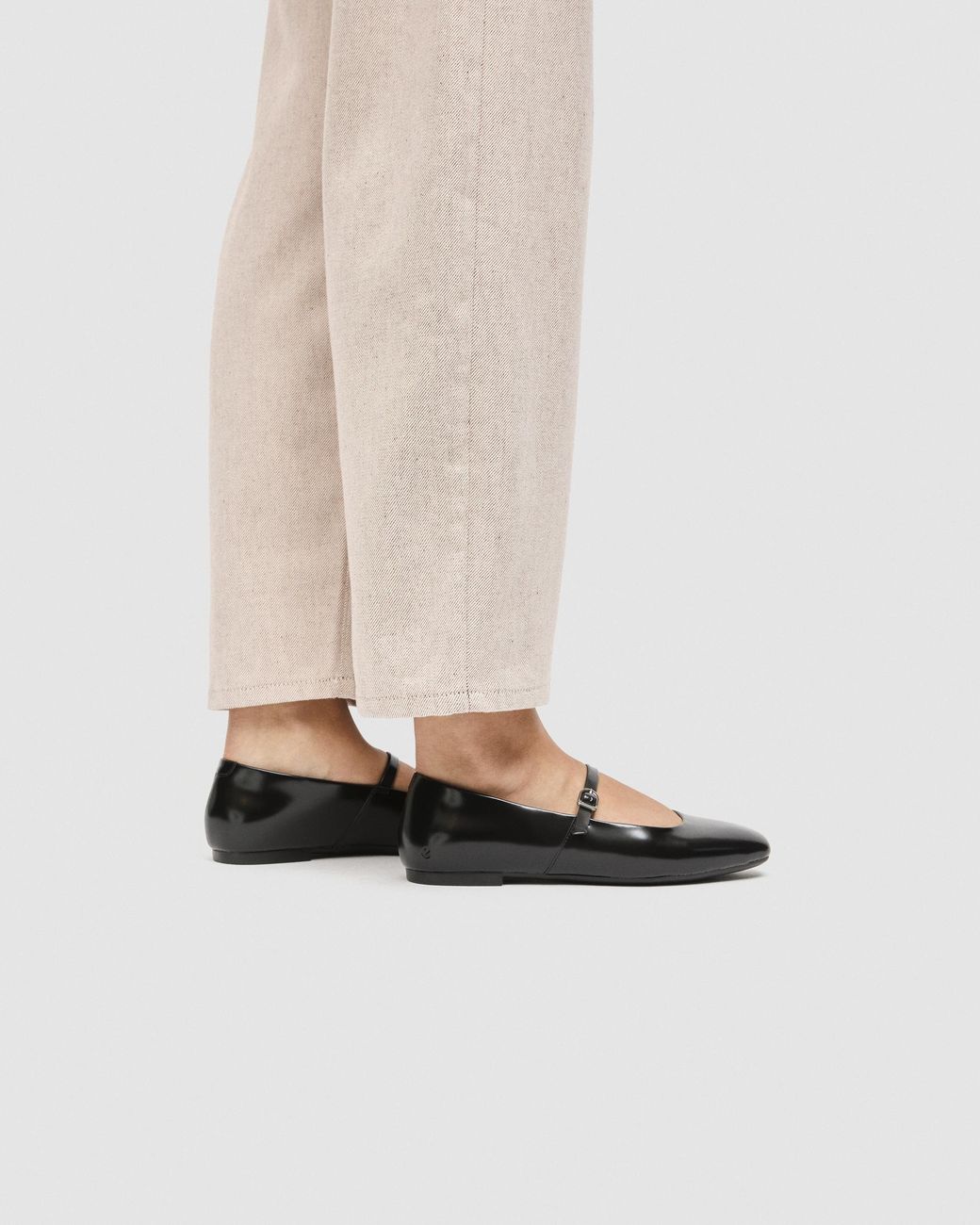 Ecco White Margot
